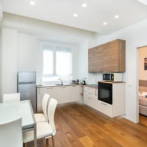 https://magnoliaapartments-6-san-senatore-duomo.italymilanhotels.net